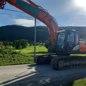 Hitachi ZX210-LC 5B