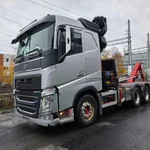 Volvo FH 420 8x4 Kranbil m/ krok - HMF kran og Joab krok
