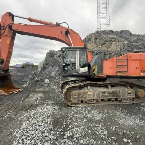 Hitachi ZX670LCH-3