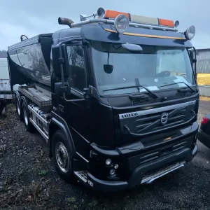 Volvo FMX 500 tippbil m/ asfaltpåbygg - Recodrive - Sprider